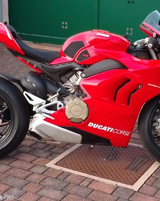 Ducati Panigale v4