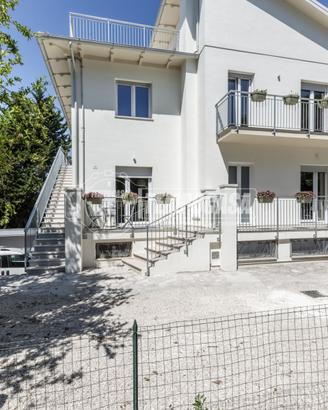 BILOCALE PARI AL NUOVO CON POSTO AUTO
