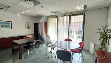 Immobile di 272 m² con più di 5 locali a Bologna