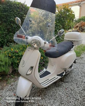 Vespa lx 150 ( 2 proprietqri) / tenuta benissimo