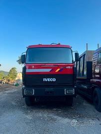 Iveco 190 48 trasporto legnami con Gru caricatrice