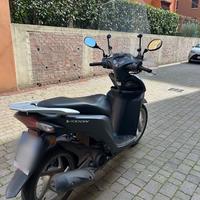 Honda Vision 110 grigio opaco