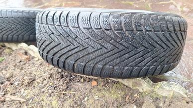 4 gomme da neve con cerchio