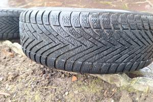 4 gomme da neve con cerchio