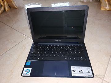 ASUS EeeBook X205TA