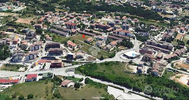 TER. RESIDENZIALE A L'AQUILA