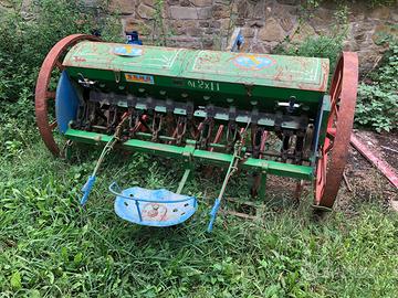 Seminatrice multigerme