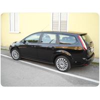 Ford focus 2.0 gpl bi-fuel Titanium station wagon