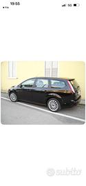 Ford focus 2.0 gpl bi-fuel Titanium station wagon