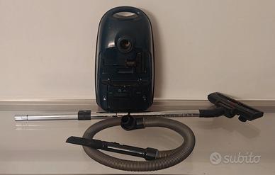 aspirapolvere rowenta RS 135, con bastone prolunga