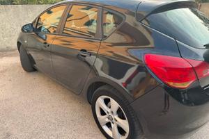Opel Astra J CDTI 110 cv - elective