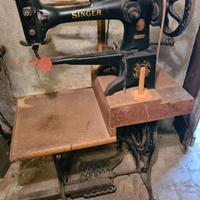 Macchina per cucire a braccio