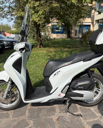 Honda SH 150 GT