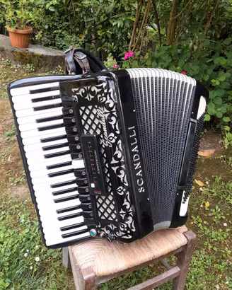 FISARMONICA SCANDALLI ANNI 80