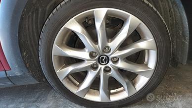 Cerchi in lega e gomme 215/45 r18