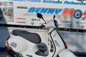 Vespa 310 GTS hpe