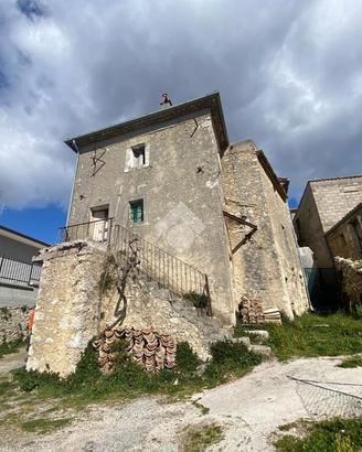 CASA DI CORTE A FONTECHIARI