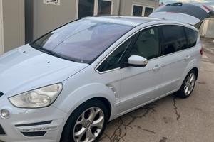 Ford s max