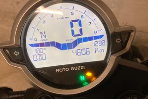 Moto Guzzi V7 V - 2023