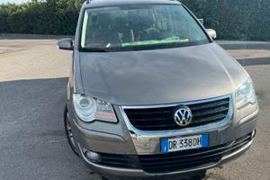 🚗 Volkswagen Touran 1.9 TDI – 7 posti – 125.000 km