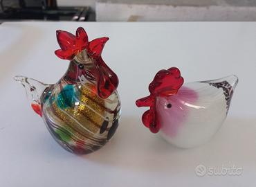 Gallo e gallina in vetro