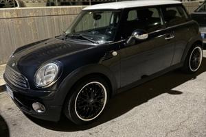 MINI Mini (R56) - 2010