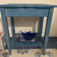 Tavolino portaoggetti