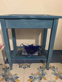 Tavolino portaoggetti