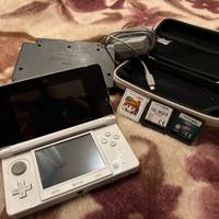 Nintendo 3ds con supporto ricaricabile + 3 giochi