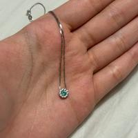 collana oro bianco diamanti e smeraldo