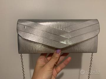 Pochette rigida argentata da cerimonia