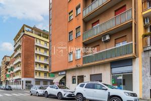 Locale commerciale di 20 mq con possibilità di cam