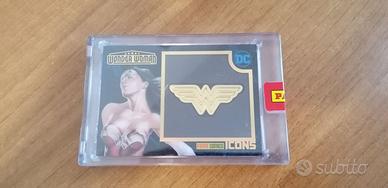 DC ICONS BLACK GOLD CARD WONDER WOMAN