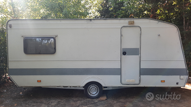 Roulotte CI Roller 490 anno 2002