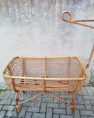 Antica culla in vimini anni '50 Vintage
