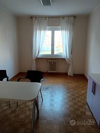 Ufficio/studio luminoso