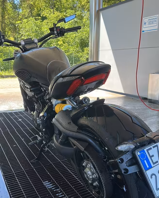 Xdiavel dark