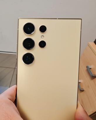 Samsung galaxy s24 ultra  giallo-oro