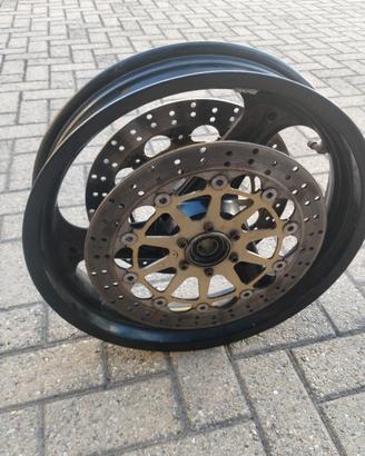 cerchi e dischi ducati Monster 