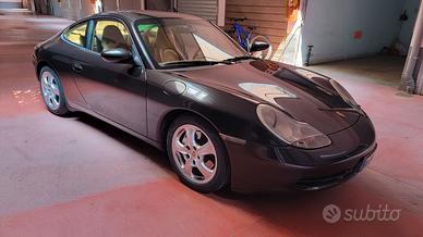 Porsche 996 carrera 4