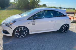 Opel corsa E GSI