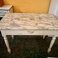 Tavolo antiquariato