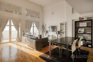 Loft / Open Space di 75 m² con 2 locali e box auto