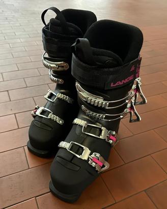 Sci bacchette e scarponi donna nuovi