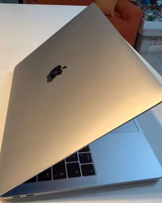 MacBook Pro 13” 2017 i5 8GB-128GB-Ottime condiz.