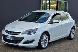 OPEL Astra 2.0 CDTI 165 AT6 Cosmo NAVY unipro
