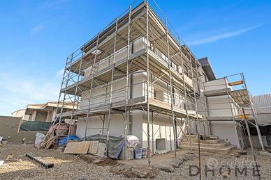 Villa con ampio spazio esterno in ristrutturazione