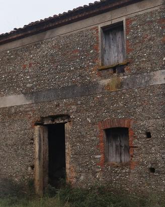 Terreno con casale