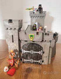 Castello Cavalieri dei Lupi + personaggi