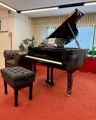 PIANOFORTE MEZZA CODA YAMAHA MOD. C3S NERO LUCIDO